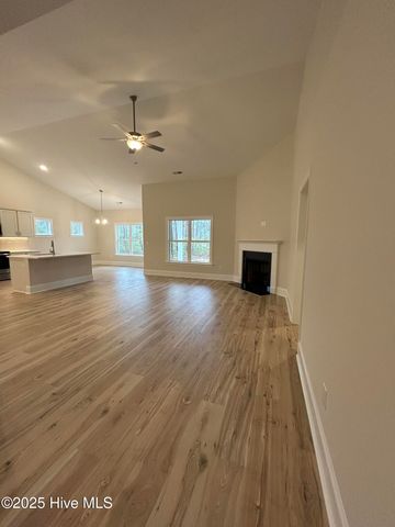 2410 Starling Lane, New Bern, NC 28562