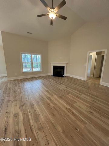 2410 Starling Lane, New Bern, NC 28562