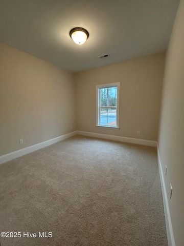 2410 Starling Lane, New Bern, NC 28562