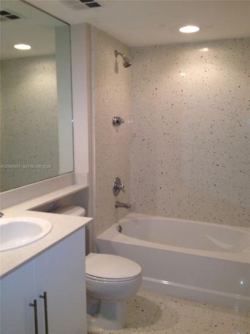 325 S Biscayne Boulevard 1414, Miami, FL 33131