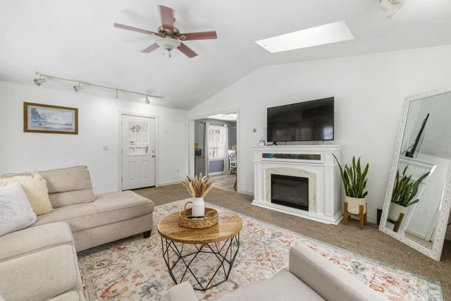 82 Scotts Drive, Charlestown, NH 03603