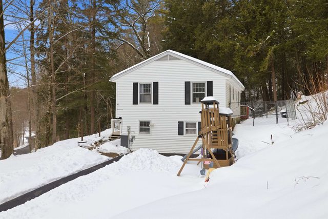 82 Scotts Drive, Charlestown, NH 03603