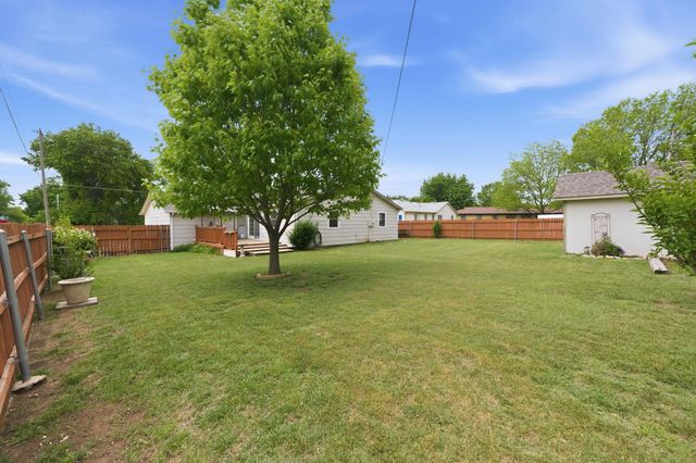 1800 W 3rd Ave, El Dorado, KS 67042