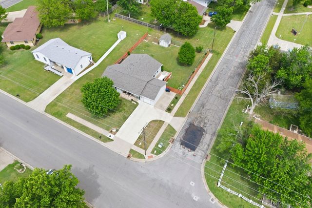 1800 W 3rd Ave, El Dorado, KS 67042