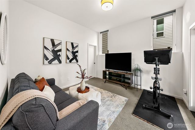 9212 11th Avenue NW, Seattle, WA 98117