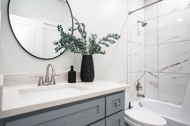 1006 Johnson Trail, Bells, TX 75414