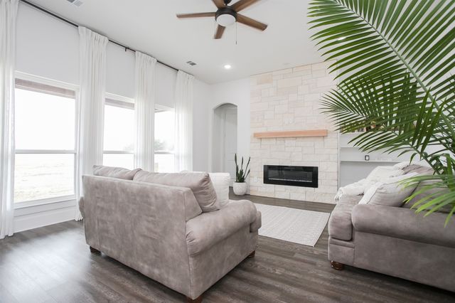 1006 Johnson Trail, Bells, TX 75414