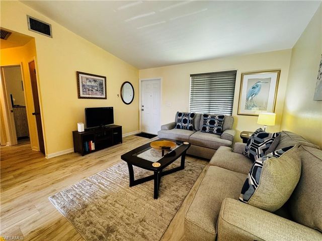 4903 Vincennes ST 212, Cape Coral, FL 33904