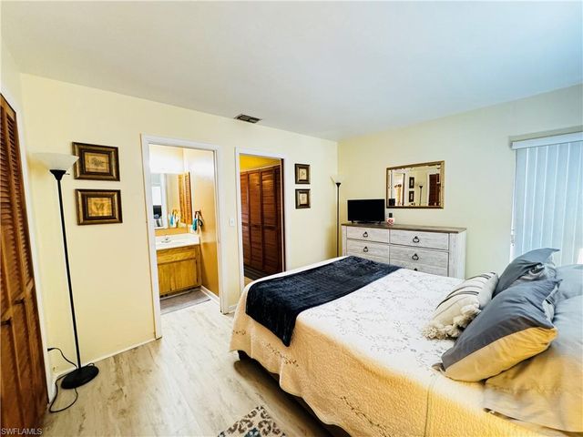 4903 Vincennes ST 212, Cape Coral, FL 33904