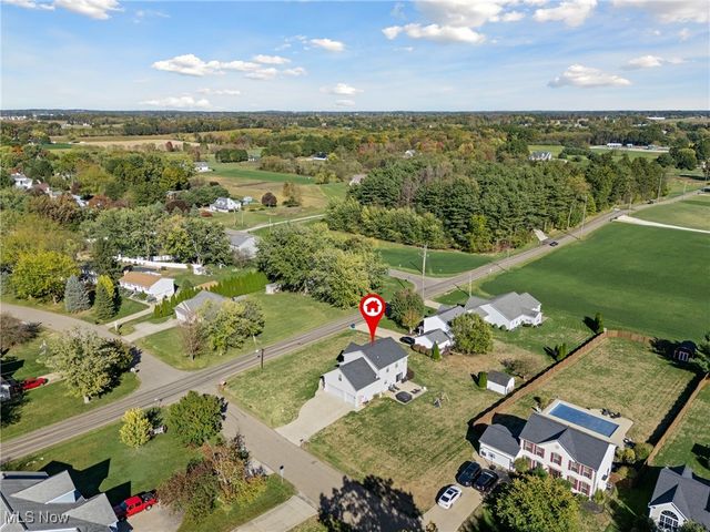 3048 Wright Road NW, Uniontown, OH 44685