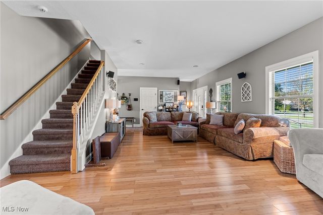 3048 Wright Road NW, Uniontown, OH 44685