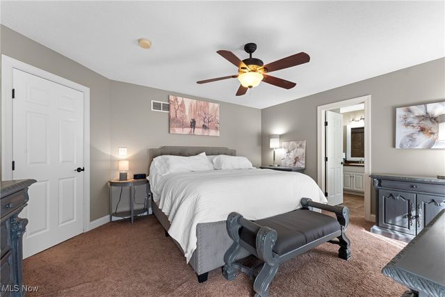 3048 Wright Road NW, Uniontown, OH 44685