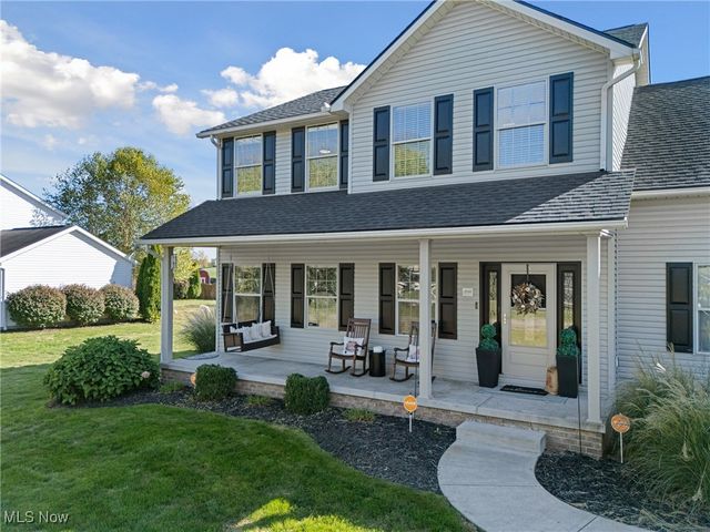 3048 Wright Road NW, Uniontown, OH 44685