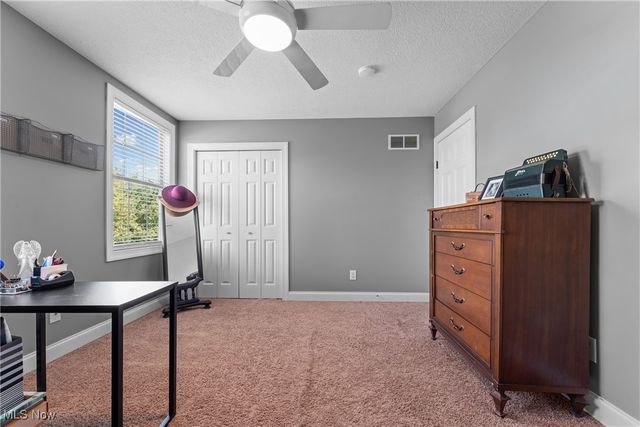 3048 Wright Road NW, Uniontown, OH 44685