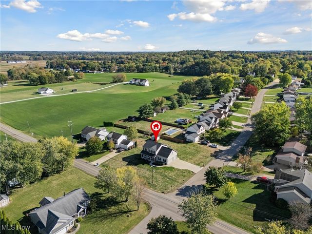 3048 Wright Road NW, Uniontown, OH 44685