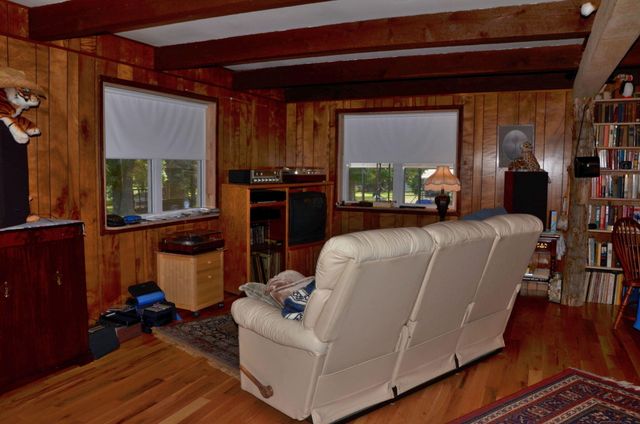 376 County Road 576, Udall, MO 65766