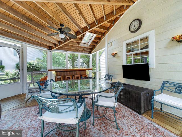 9413 VINEYARD HAVEN DR, Montgomery Village, MD 20886