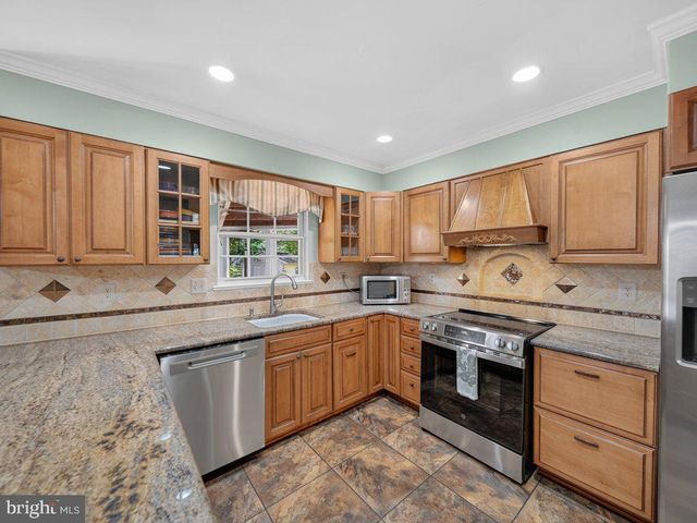 9413 VINEYARD HAVEN DR, Montgomery Village, MD 20886