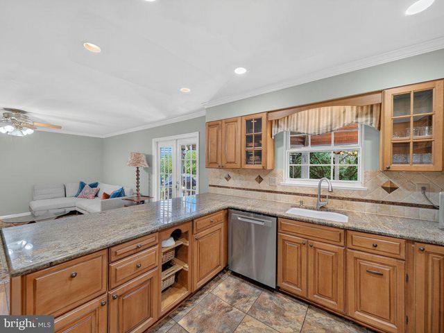 9413 VINEYARD HAVEN DR, Montgomery Village, MD 20886