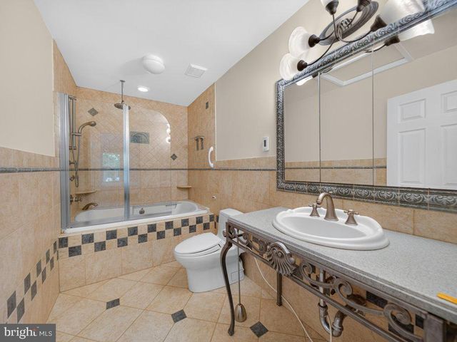 9413 VINEYARD HAVEN DR, Montgomery Village, MD 20886