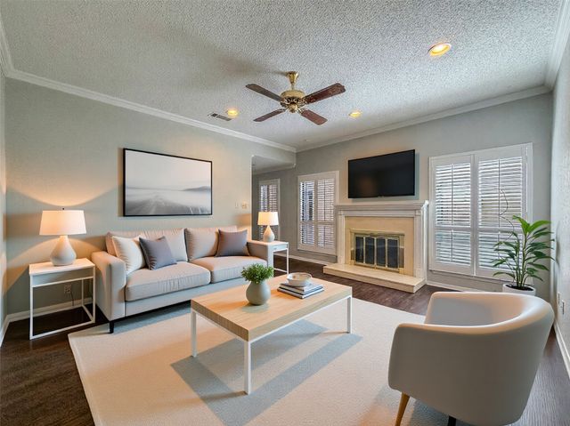 5128 Ledgestone Drive, Fort Worth, TX 76132