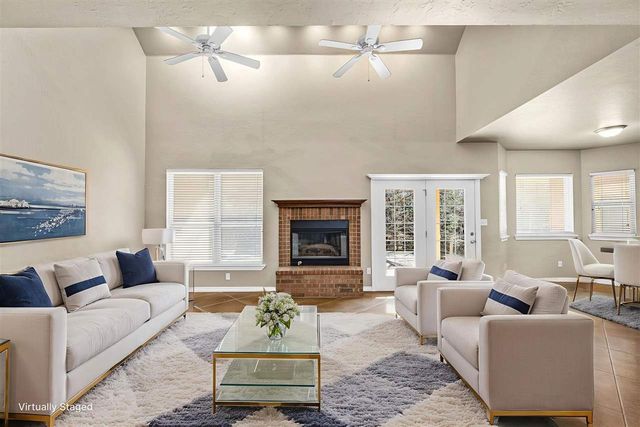 302 Timber Creek Cir, Fletcher, OK 73541