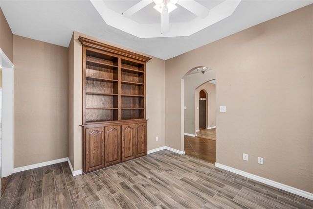 302 Timber Creek Cir, Fletcher, OK 73541