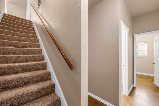 302 Timber Creek Cir, Fletcher, OK 73541