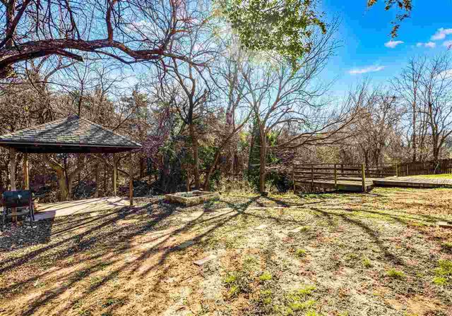 302 Timber Creek Cir, Fletcher, OK 73541