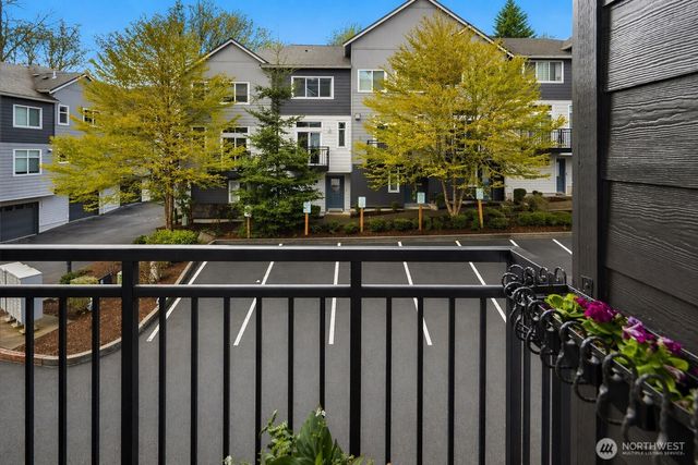 2229 NW Talus Dr, Issaquah, WA 98027