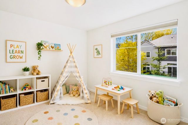 2229 NW Talus Dr, Issaquah, WA 98027