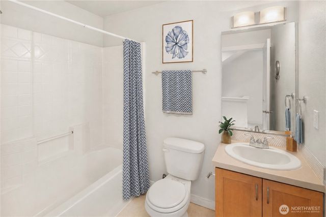 2229 NW Talus Dr, Issaquah, WA 98027