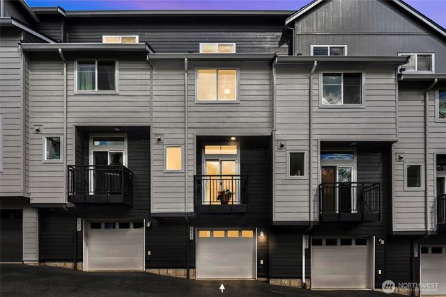 2229 NW Talus Dr, Issaquah, WA 98027