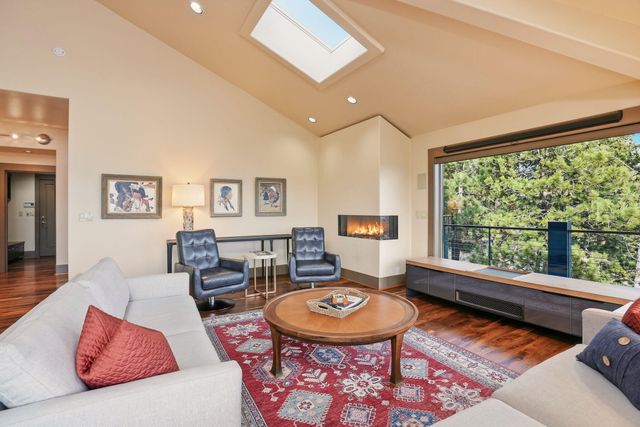 1627 NW Summit Drive, Bend, OR 97703