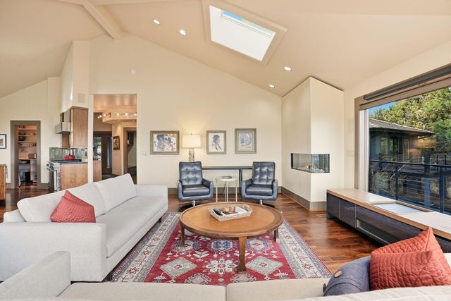 1627 NW Summit Drive, Bend, OR 97703