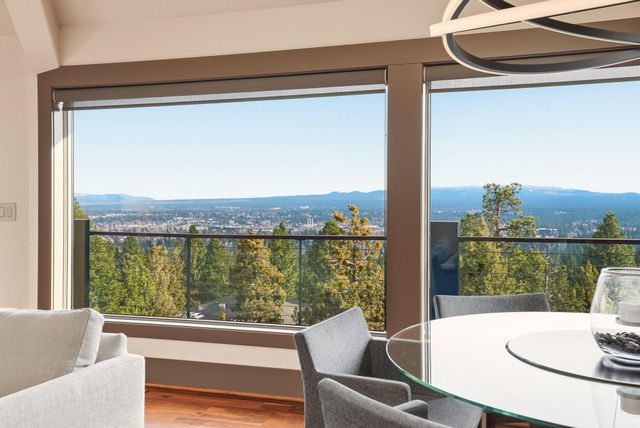 1627 NW Summit Drive, Bend, OR 97703