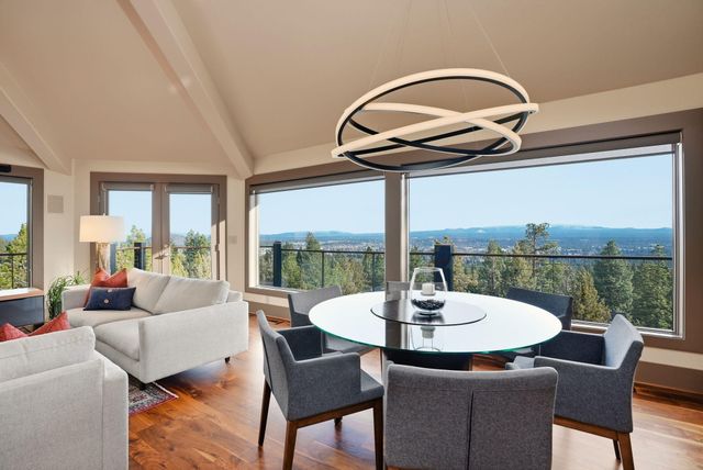 1627 NW Summit Drive, Bend, OR 97703