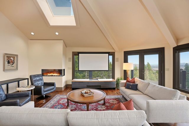 1627 NW Summit Drive, Bend, OR 97703