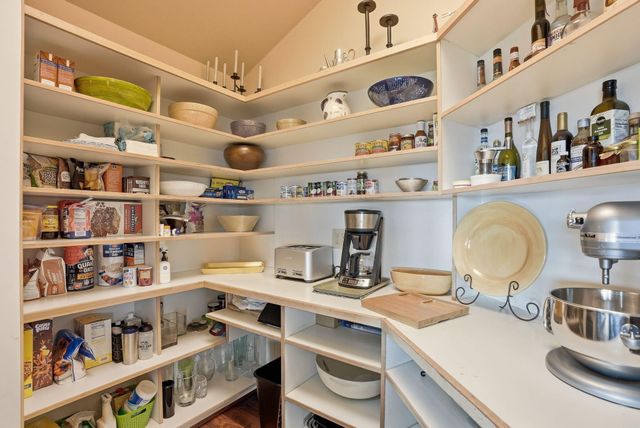 1627 NW Summit Drive, Bend, OR 97703