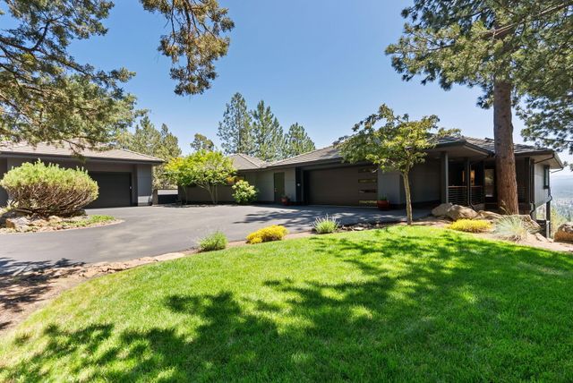 1627 NW Summit Drive, Bend, OR 97703