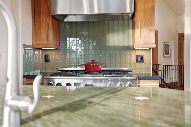 1627 NW Summit Drive, Bend, OR 97703