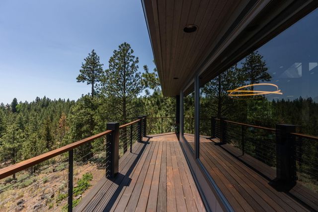 1627 NW Summit Drive, Bend, OR 97703