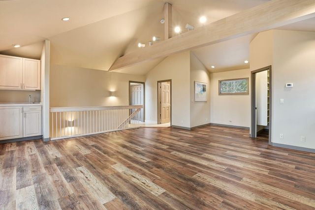 1627 NW Summit Drive, Bend, OR 97703