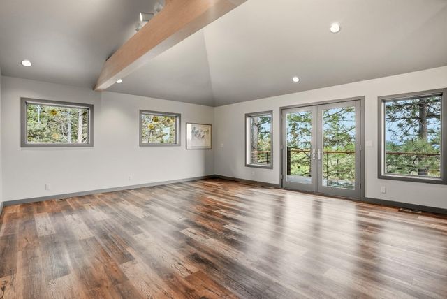 1627 NW Summit Drive, Bend, OR 97703