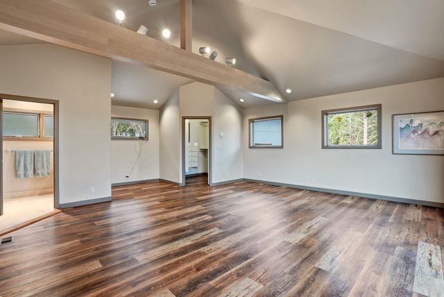 1627 NW Summit Drive, Bend, OR 97703