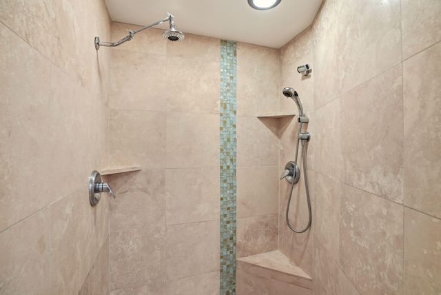 1627 NW Summit Drive, Bend, OR 97703