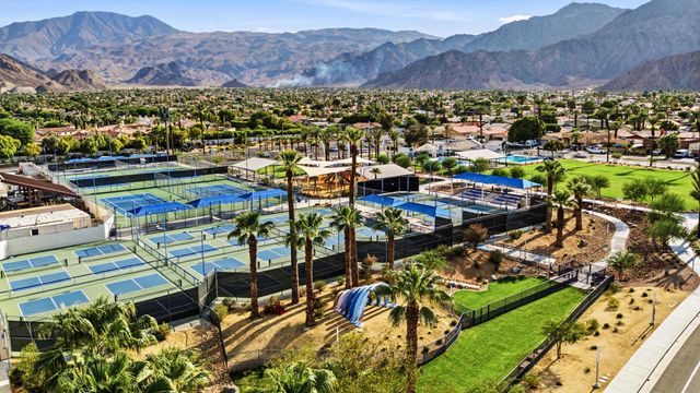 53305 Avenida Madero, La Quinta, CA 92253