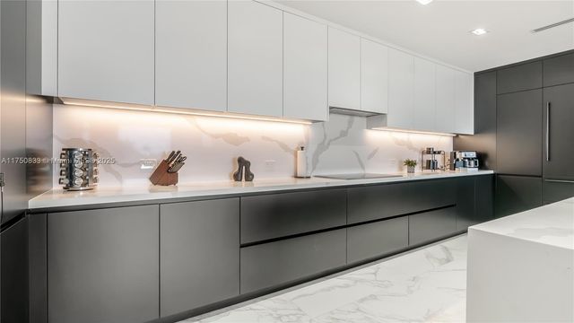 160 Isle Of Venice Dr 402, Fort Lauderdale, FL 33301