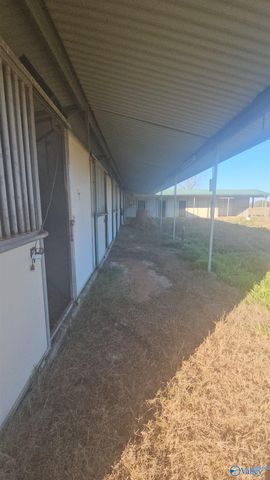 80 Wagnon Ferry Road, Gadsden, AL 35901