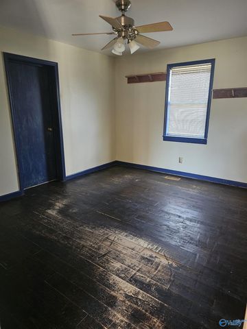 80 Wagnon Ferry Road, Gadsden, AL 35901